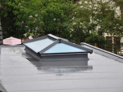 Flat roof installers near me Dartford