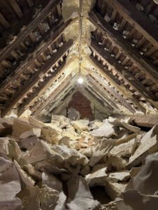 Spray foam removal experts 1 Dartford